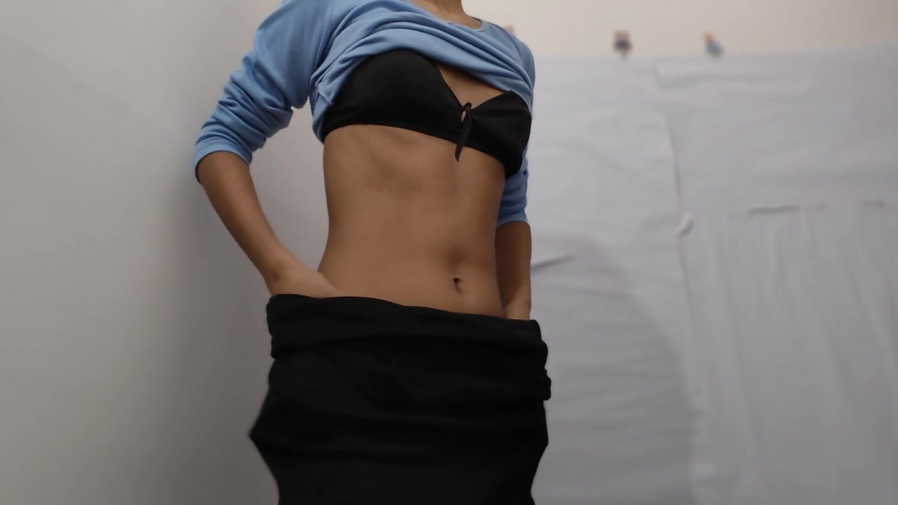 Hot And Spicy Latina Babe Strips To Show Expose Her Curvy Body And Play With Her Luscious Pussy To Orgasm With Julia Bloom