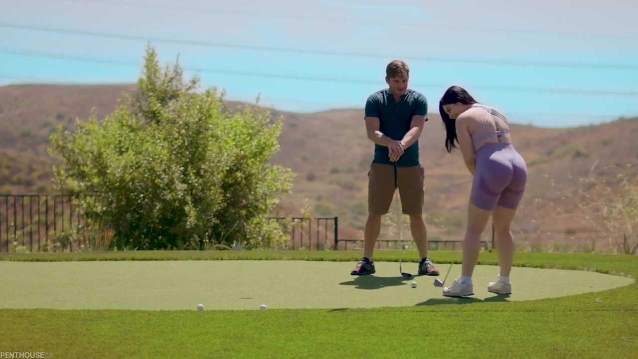 Keira Croft - Keira Croft Flaunts Her Juicy Big Booty