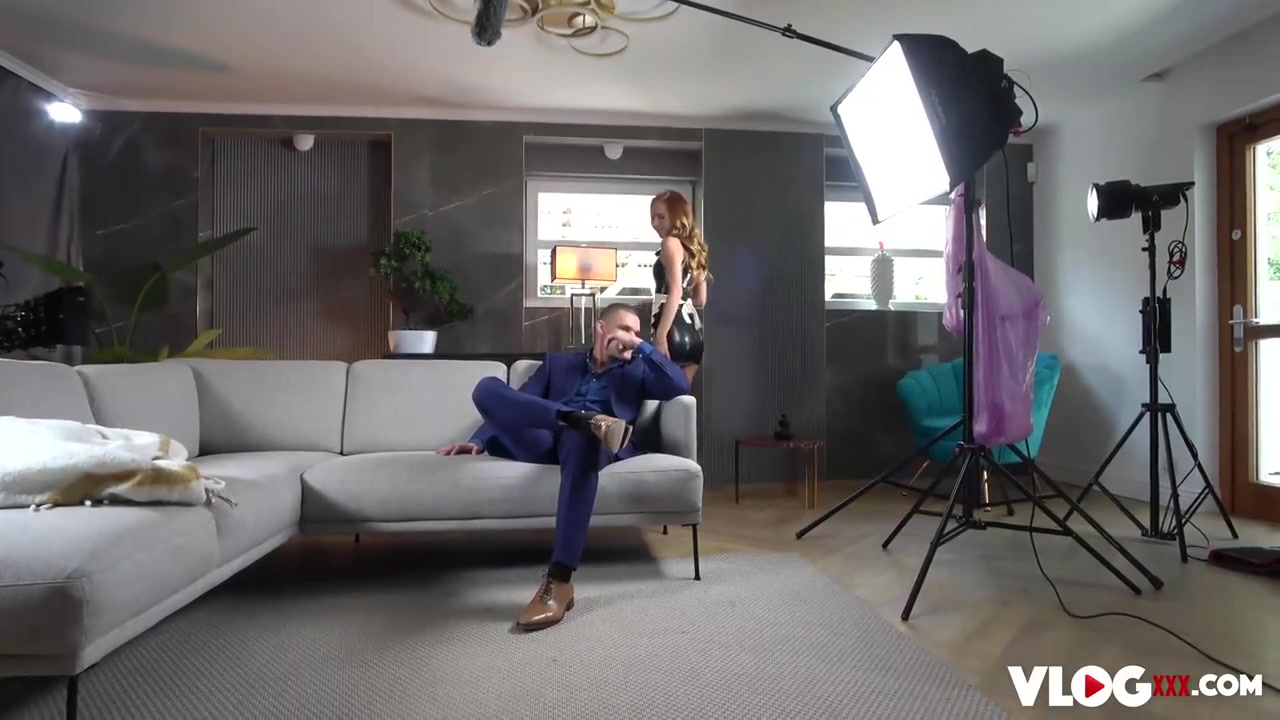 Alluring Redhead Holly Molly Erotic Fuck Surprise Awaits