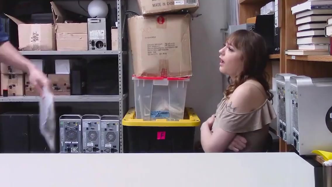 Officer Wrex Oliver fucked Sailor Luna as he performs his duty to retrieve goods